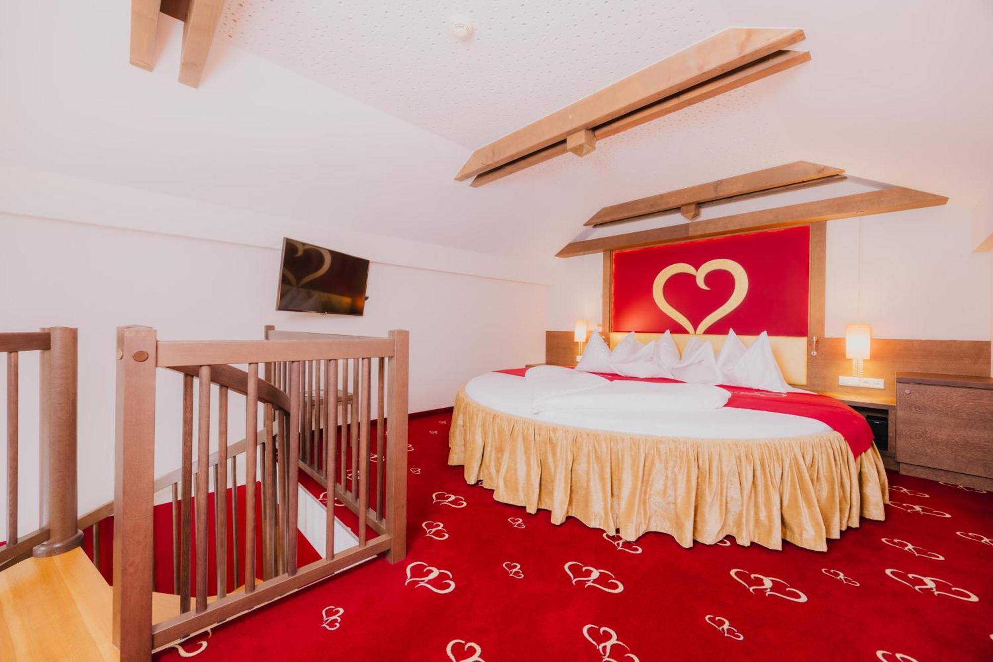 Alpen-Herz Romantik&Spa - Adults Only Ladis Buitenkant foto
